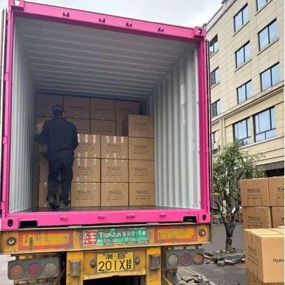 Shipping packaging